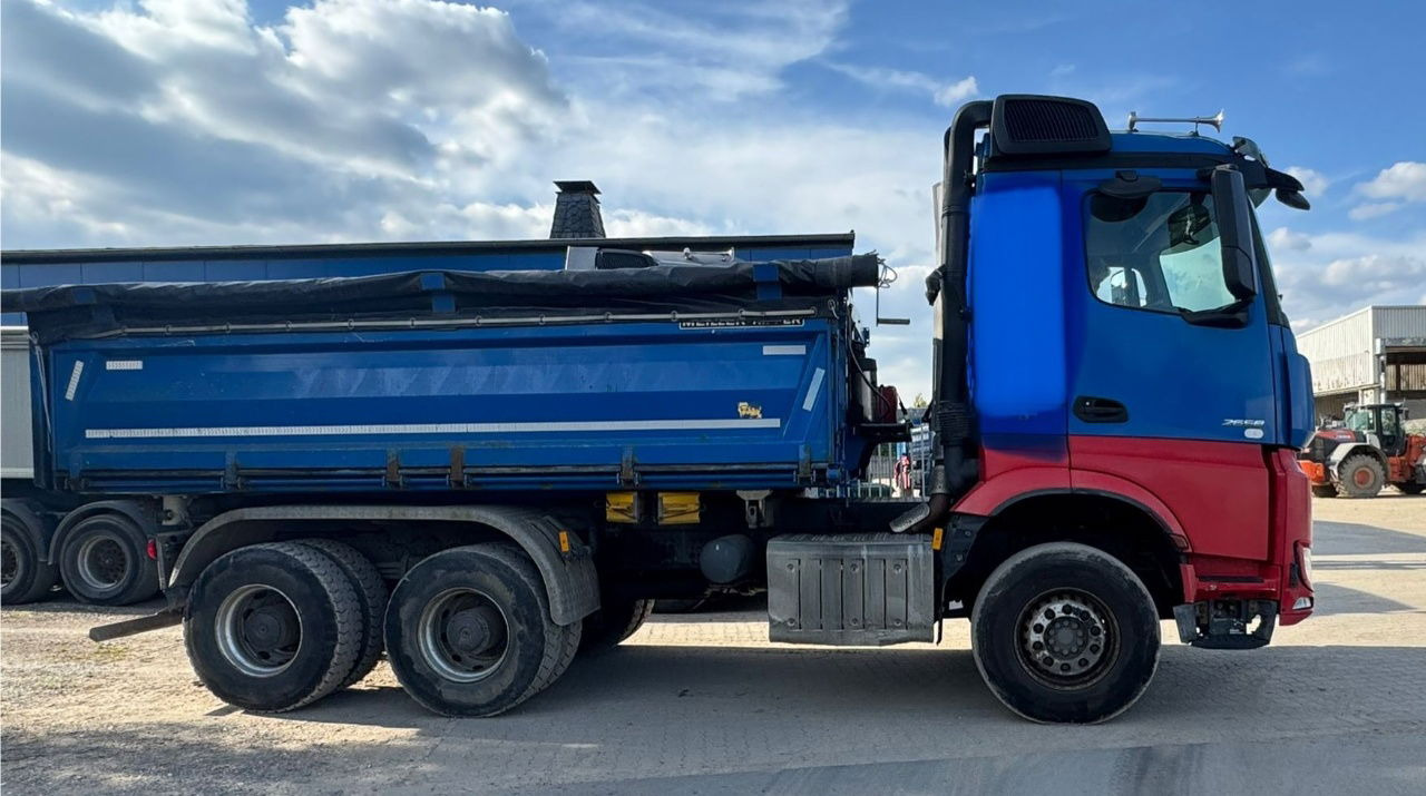 Mercedes-Benz Arocs 2658 6x4 - meiller bordmatic - retarder - Kipper: das Bild 4 Mercedes-Benz Arocs 2658 6x4 - meiller bordmatic - retarder - Kipper: das Bild 4