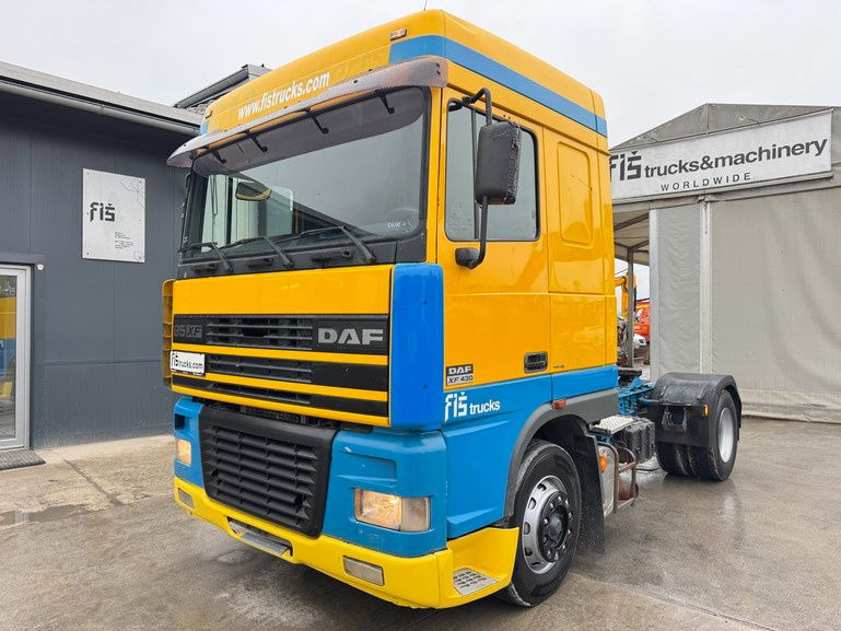 DAF XF 95.430 4x2 tractor unit - euro 3 - Sattelzugmaschine: das Bild 1 DAF XF 95.430 4x2 tractor unit - euro 3 - Sattelzugmaschine: das Bild 1