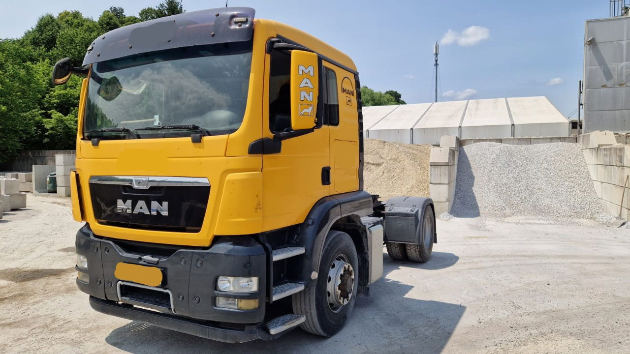 MAN 18.440 4x4 BLS tractor unit - tipp. hydraulics - Sattelzugmaschine: das Bild 1 MAN 18.440 4x4 BLS tractor unit - tipp. hydraulics - Sattelzugmaschine: das Bild 1