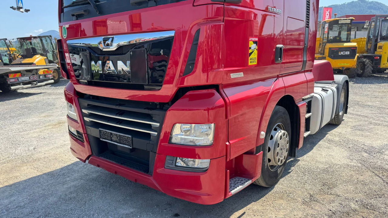 MAN TGX 18.460 4X2 tractor unit - retarder - Sattelzugmaschine: das Bild 2 MAN TGX 18.460 4X2 tractor unit - retarder - Sattelzugmaschine: das Bild 2