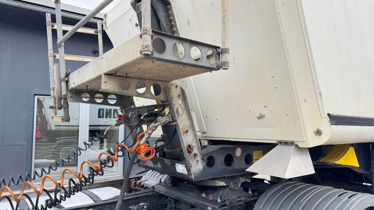 Schmitz Cargobull SKI 24 Tipper Trailer - Kipper Auflieger: das Bild 3 Schmitz Cargobull SKI 24 Tipper Trailer - Kipper Auflieger: das Bild 3