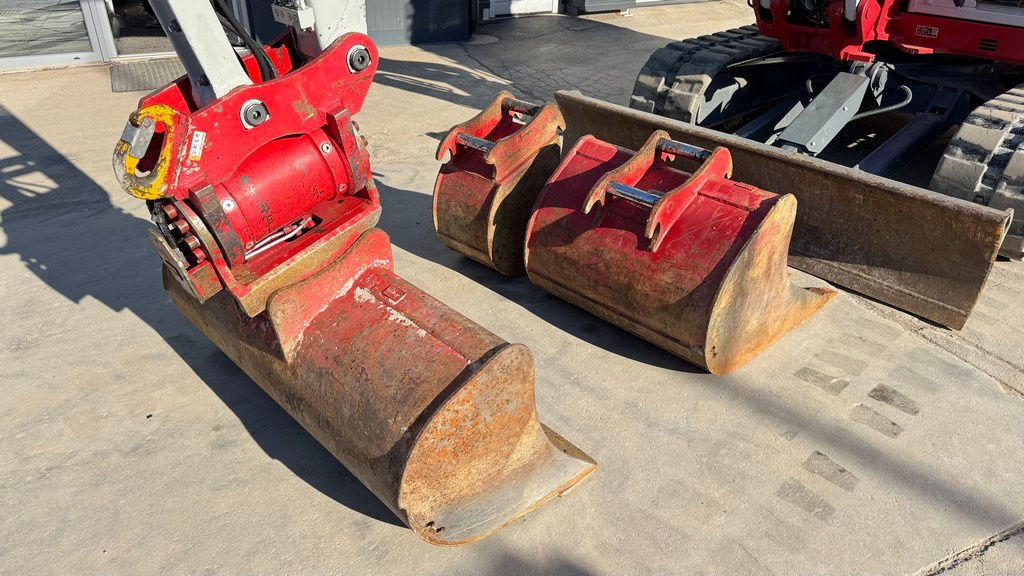 Takeuchi Takeuchi TB290-2 - 2022 Year - Powertilt - 3X Buckets - 945 Hours - Minibagger: das Bild 3 Takeuchi Takeuchi TB290-2 - 2022 Year - Powertilt - 3X Buckets - 945 Hours - Minibagger: das Bild 3