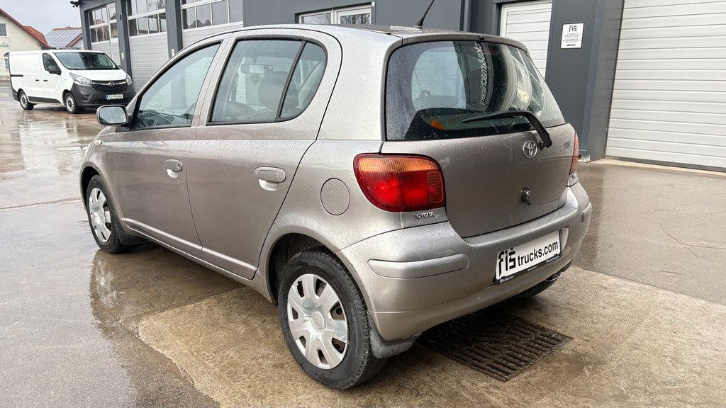 Toyota Yaris 1.3 - Petrol - 5 Doors - AC - Schrägheck: das Bild 4 Toyota Yaris 1.3 - Petrol - 5 Doors - AC - Schrägheck: das Bild 4
