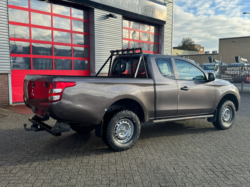 Mitsubishi L200 4*4 airco - Pick-up: das Bild 5 Mitsubishi L200 4*4 airco - Pick-up: das Bild 5