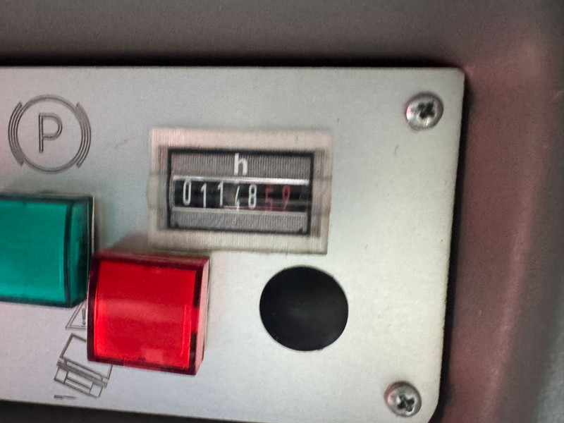 Renault Master 320 hours - Transporter: das Bild 5 Renault Master 320 hours - Transporter: das Bild 5