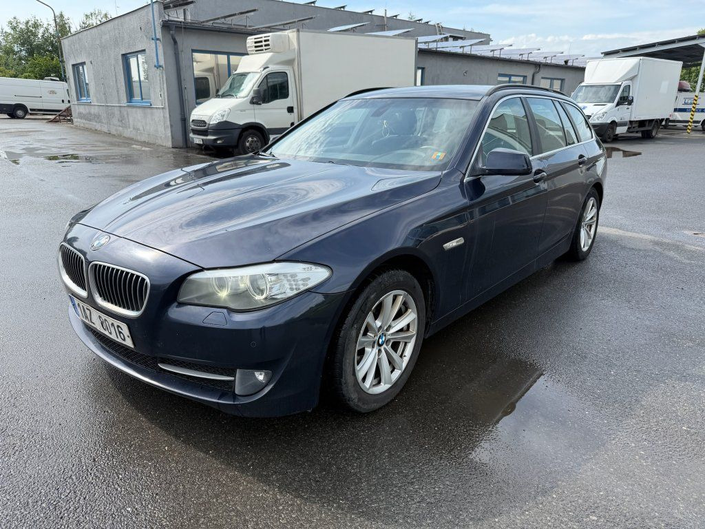 BMW 520D Touring F11 - PKW: das Bild 2 BMW 520D Touring F11 - PKW: das Bild 2
