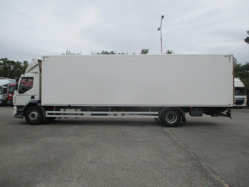 DAF 18.290 - Koffer LKW: das Bild 5 DAF 18.290 - Koffer LKW: das Bild 5