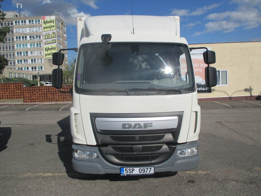 DAF LF 180 mit LBW - Koffer Transporter: das Bild 2 DAF LF 180 mit LBW - Koffer Transporter: das Bild 2