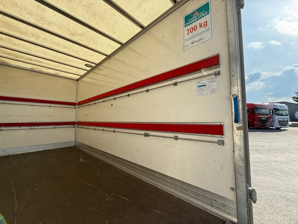 Koffer Transporter Iveco 35C16 Daily: das Bild 19