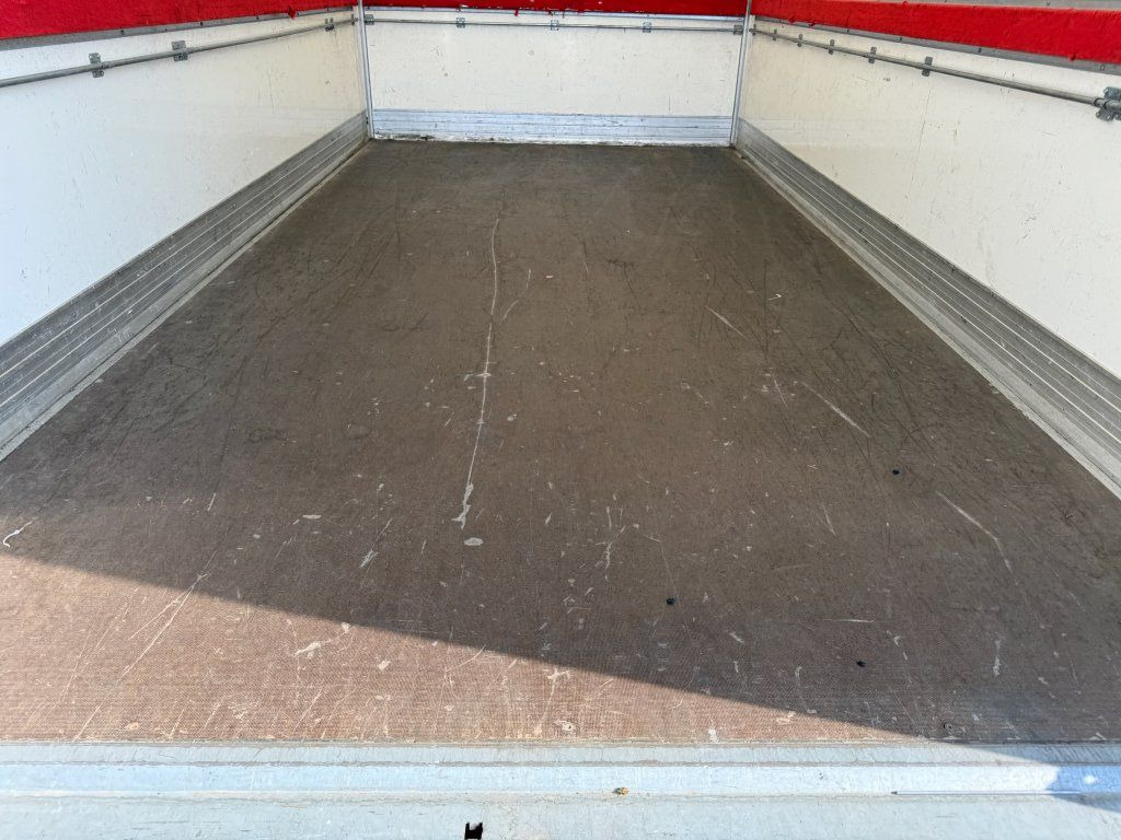 Koffer Transporter Iveco 35C16 Daily: das Bild 20