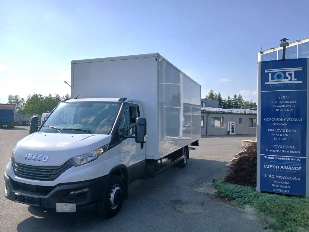 Iveco 72-210 (70C210) - Koffer Transporter: das Bild 1 Iveco 72-210 (70C210) - Koffer Transporter: das Bild 1