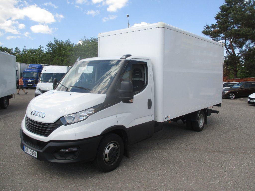 Iveco Daily 35C16 - Koffer Transporter: das Bild 1 Iveco Daily 35C16 - Koffer Transporter: das Bild 1
