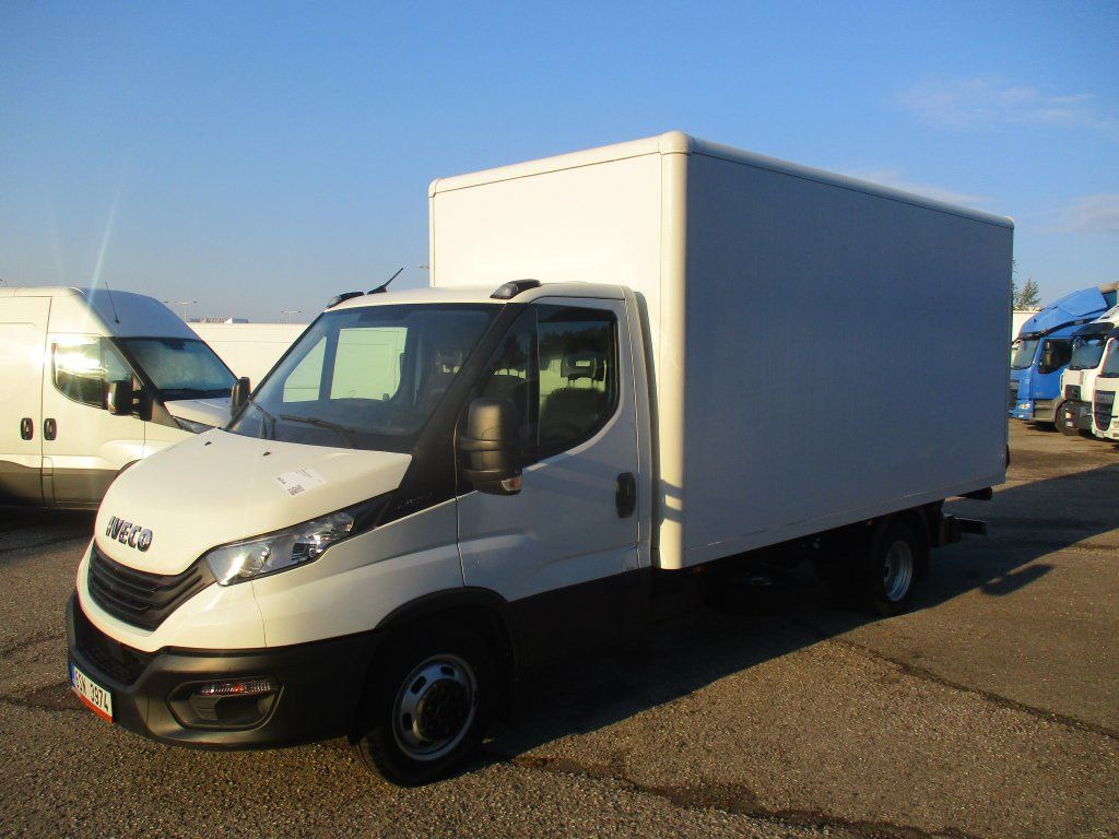 Iveco Daily 35C16 - Koffer Transporter: das Bild 1 Iveco Daily 35C16 - Koffer Transporter: das Bild 1