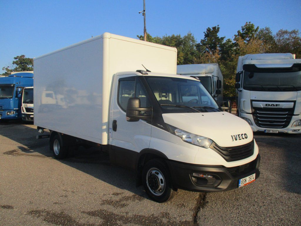 Iveco Daily 35C16 - Koffer Transporter: das Bild 3 Iveco Daily 35C16 - Koffer Transporter: das Bild 3