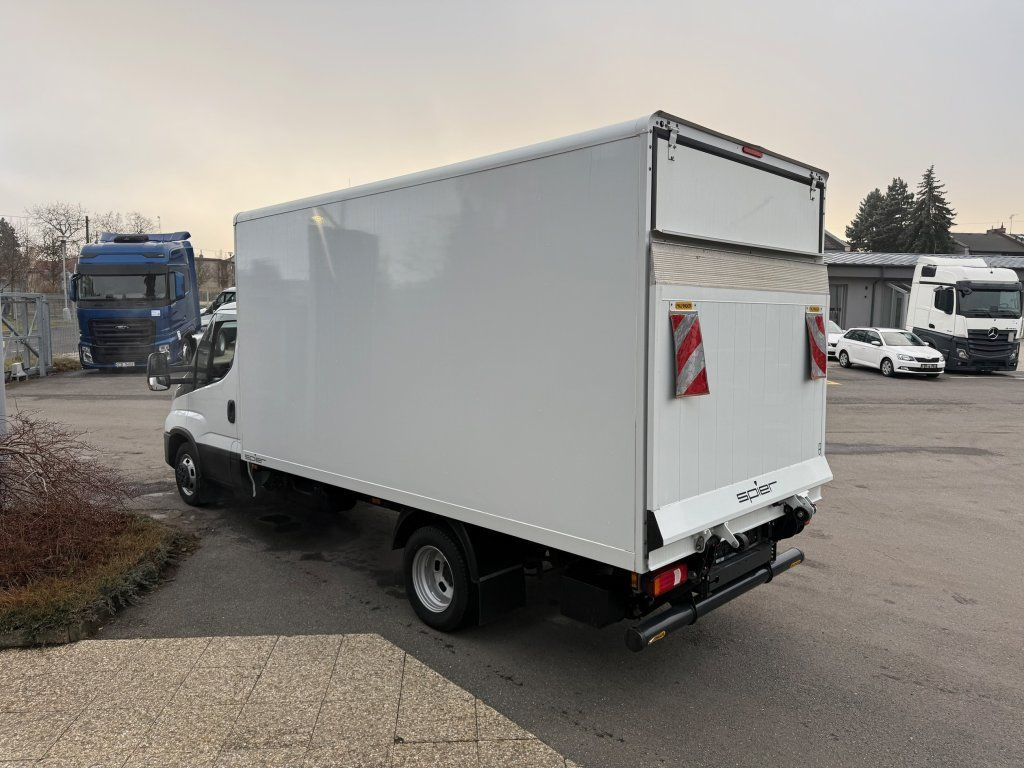 Iveco Daily 35C16 - Koffer Transporter: das Bild 5 Iveco Daily 35C16 - Koffer Transporter: das Bild 5
