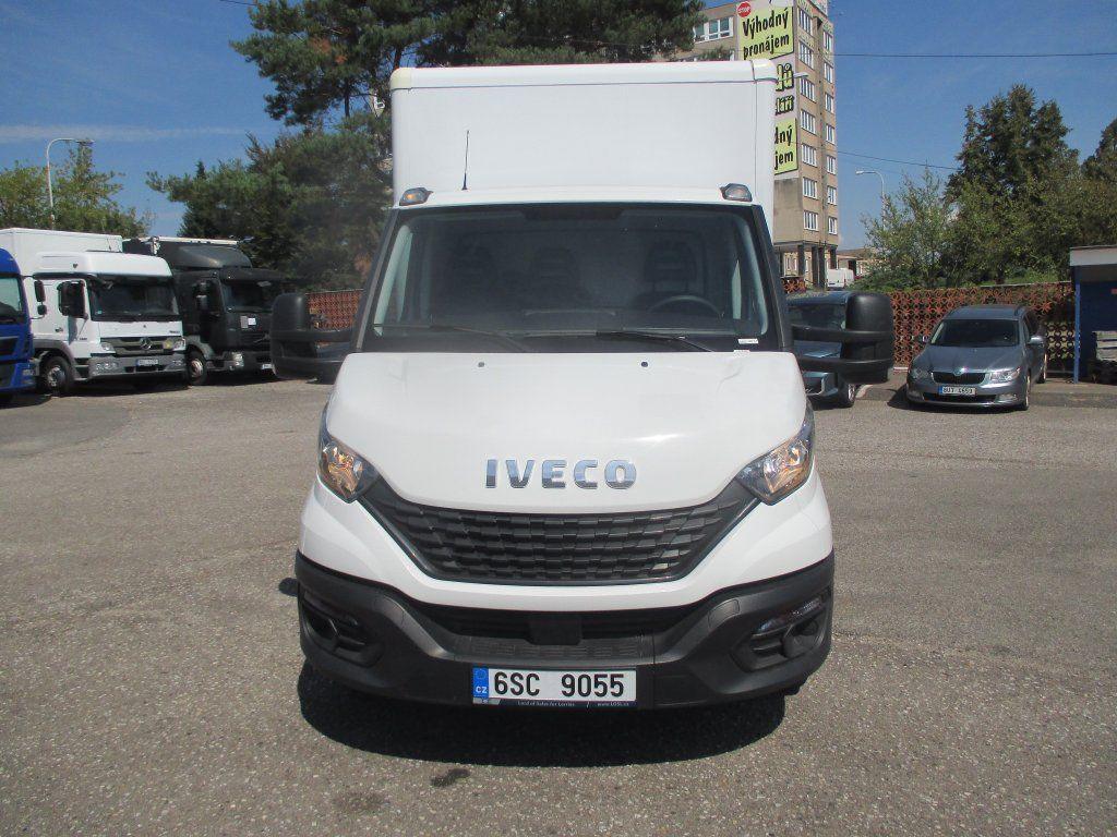 Iveco Daily 35C16 - Koffer Transporter: das Bild 2 Iveco Daily 35C16 - Koffer Transporter: das Bild 2