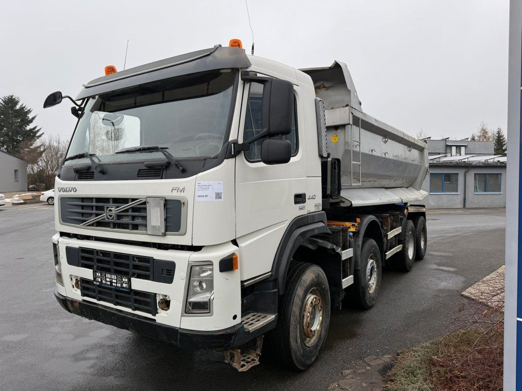 Iveco FM440 8x6 - Kipper: das Bild 2 Iveco FM440 8x6 - Kipper: das Bild 2