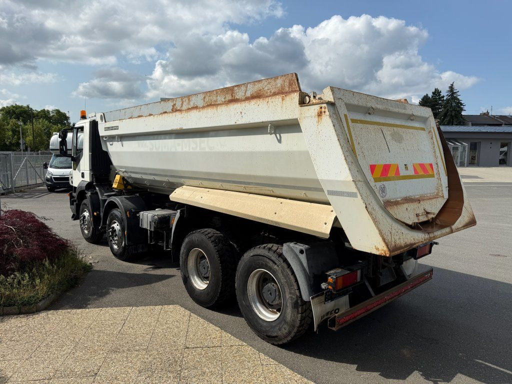 Iveco Trakker 410 S1 8x4 - Kipper: das Bild 4 Iveco Trakker 410 S1 8x4 - Kipper: das Bild 4