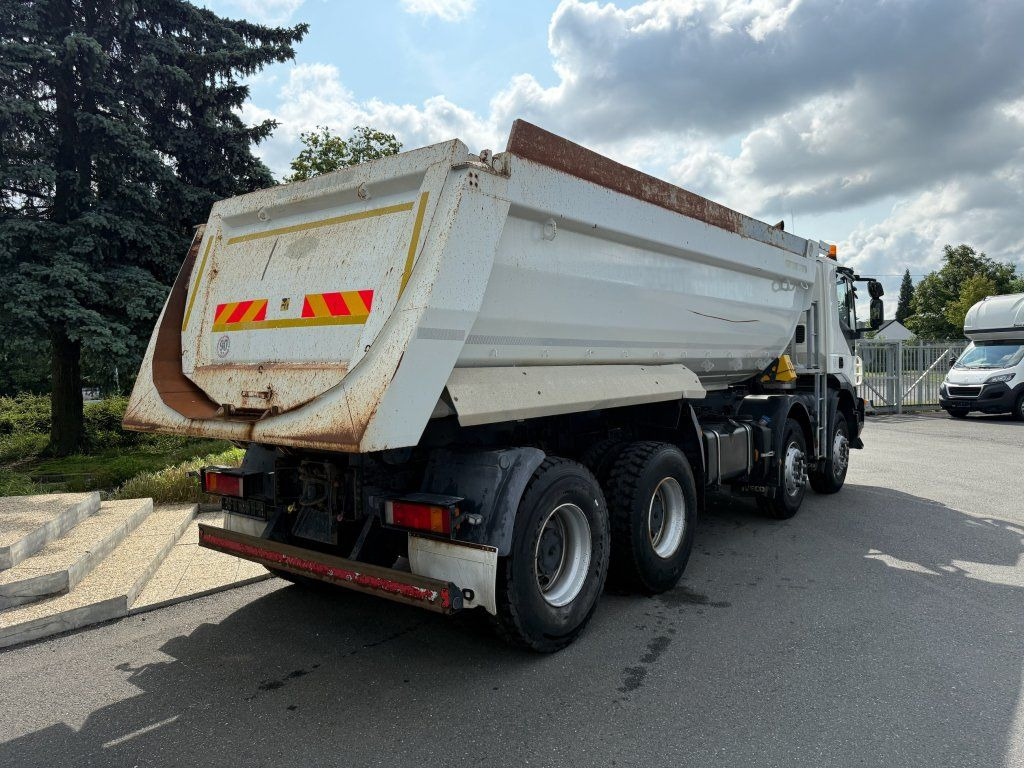 Iveco Trakker 410 S1 8x4 - Kipper: das Bild 3 Iveco Trakker 410 S1 8x4 - Kipper: das Bild 3