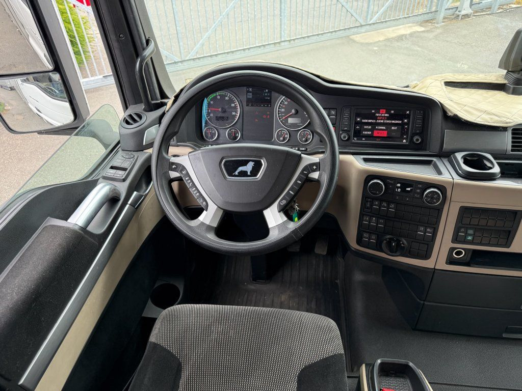 MAN TGX24.510 EURO 6 6x2 + Wecon - Plane LKW, Planenanhänger: das Bild 5 MAN TGX24.510 EURO 6 6x2 + Wecon - Plane LKW, Planenanhänger: das Bild 5