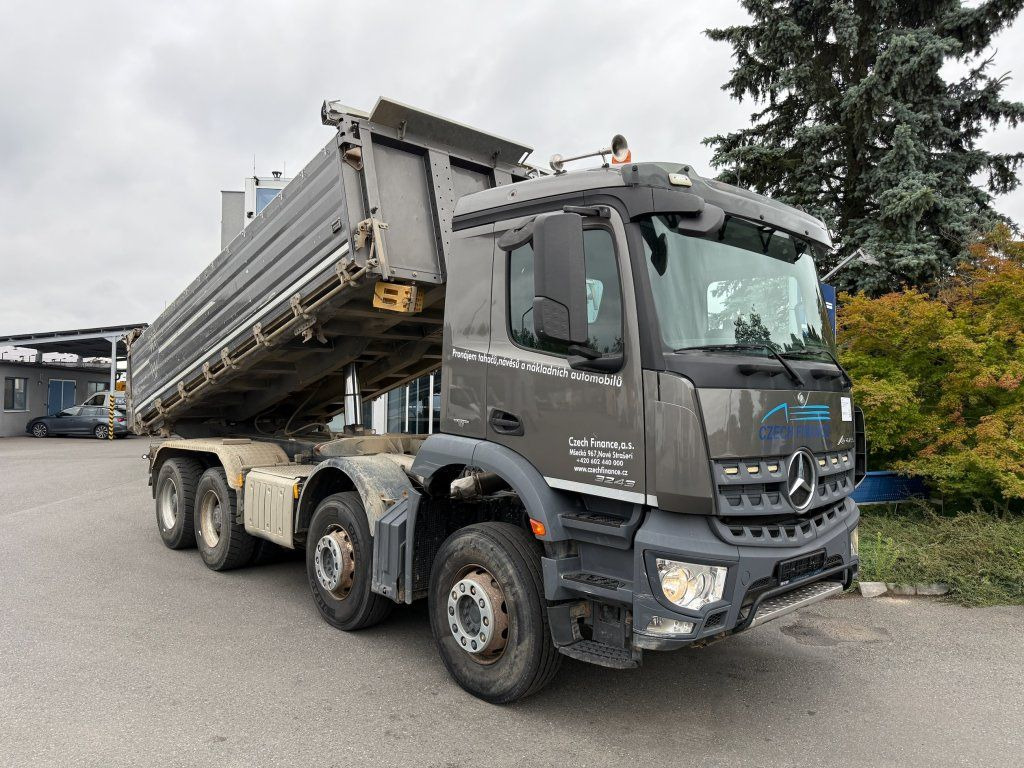 Mercedes-Benz 3243 Arocs 8x4 S3 Euro 6 - Kipper: das Bild 2 Mercedes-Benz 3243 Arocs 8x4 S3 Euro 6 - Kipper: das Bild 2