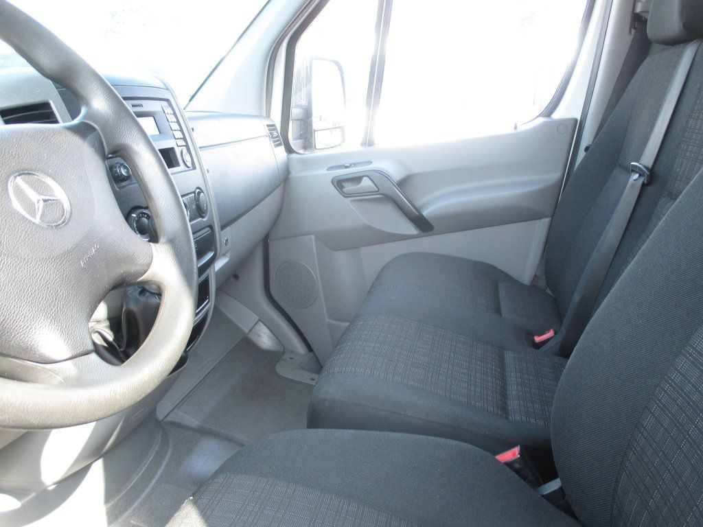 Mercedes-Benz Sprinter 514 CDi - Koffer Transporter: das Bild 5 Mercedes-Benz Sprinter 514 CDi - Koffer Transporter: das Bild 5