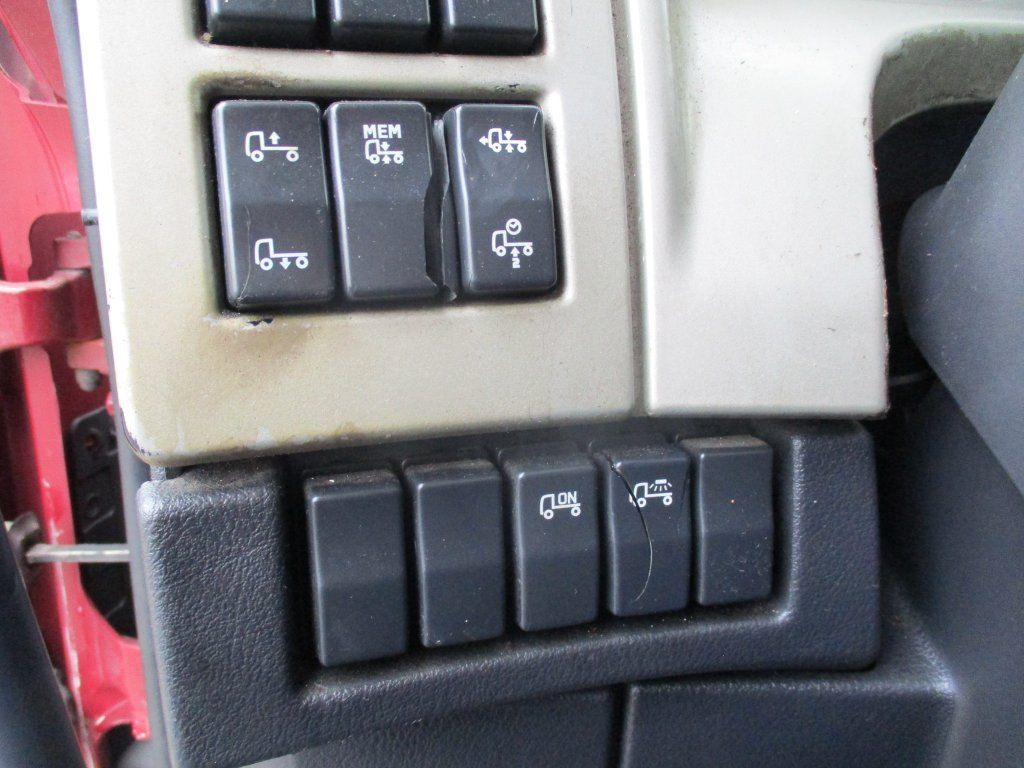 Koffer LKW Renault Premium 460: das Bild 14
