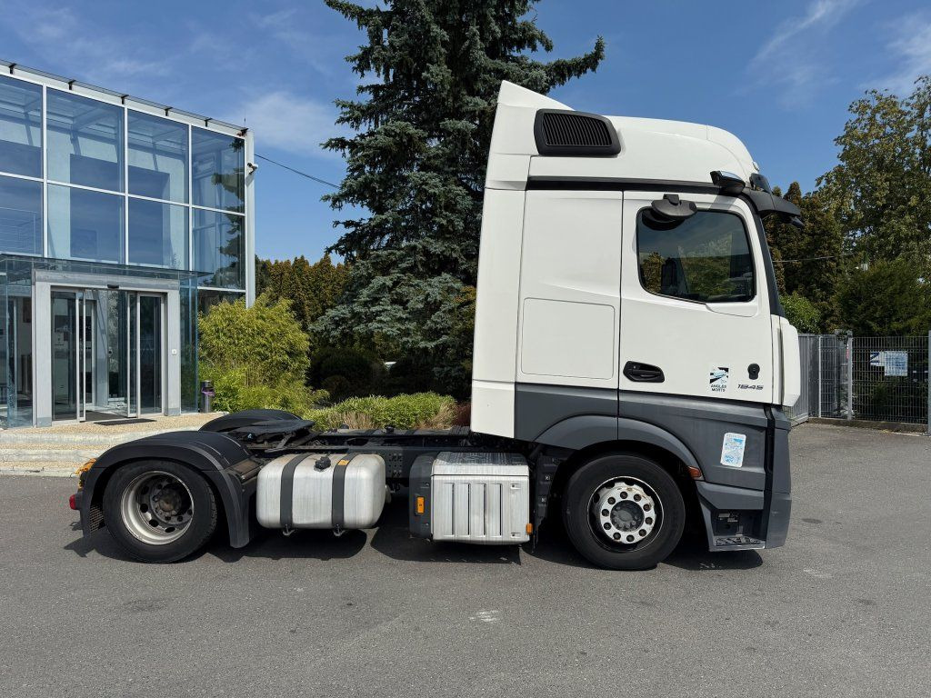 Mercedes-Benz 1845 Actros EURO 6 MEGA/lowdeck - Sattelzugmaschine: das Bild 3 Mercedes-Benz 1845 Actros EURO 6 MEGA/lowdeck - Sattelzugmaschine: das Bild 3