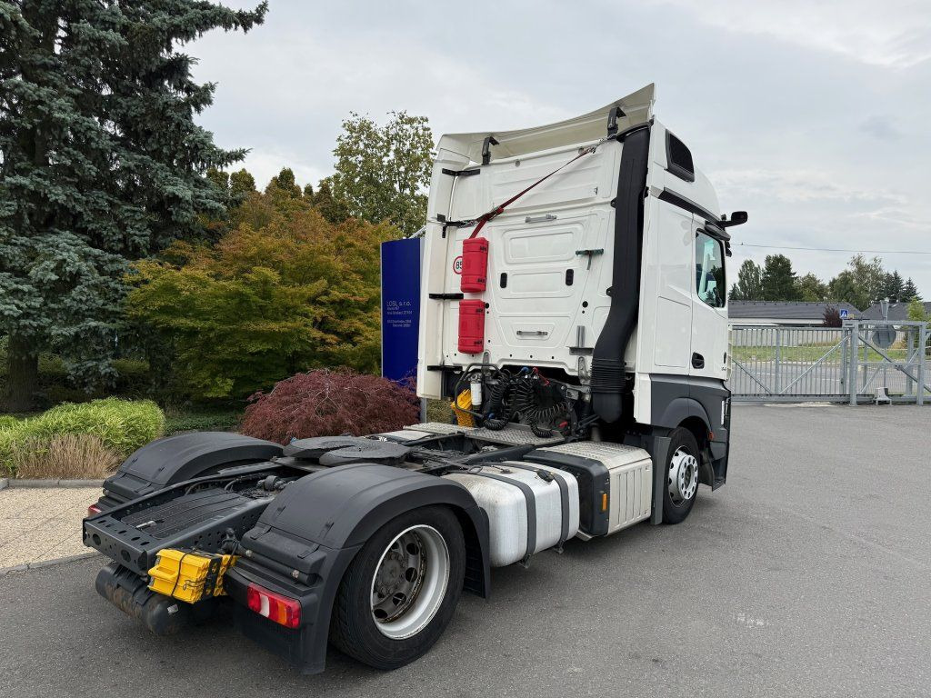 Mercedes-Benz 1845 Actros EURO 6 MEGA/lowdeck - Sattelzugmaschine: das Bild 4 Mercedes-Benz 1845 Actros EURO 6 MEGA/lowdeck - Sattelzugmaschine: das Bild 4