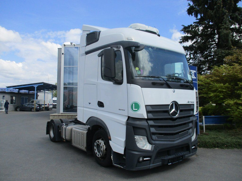 Mercedes-Benz 1845 Actros EURO 6 MEGA/lowdeck - Sattelzugmaschine: das Bild 2 Mercedes-Benz 1845 Actros EURO 6 MEGA/lowdeck - Sattelzugmaschine: das Bild 2