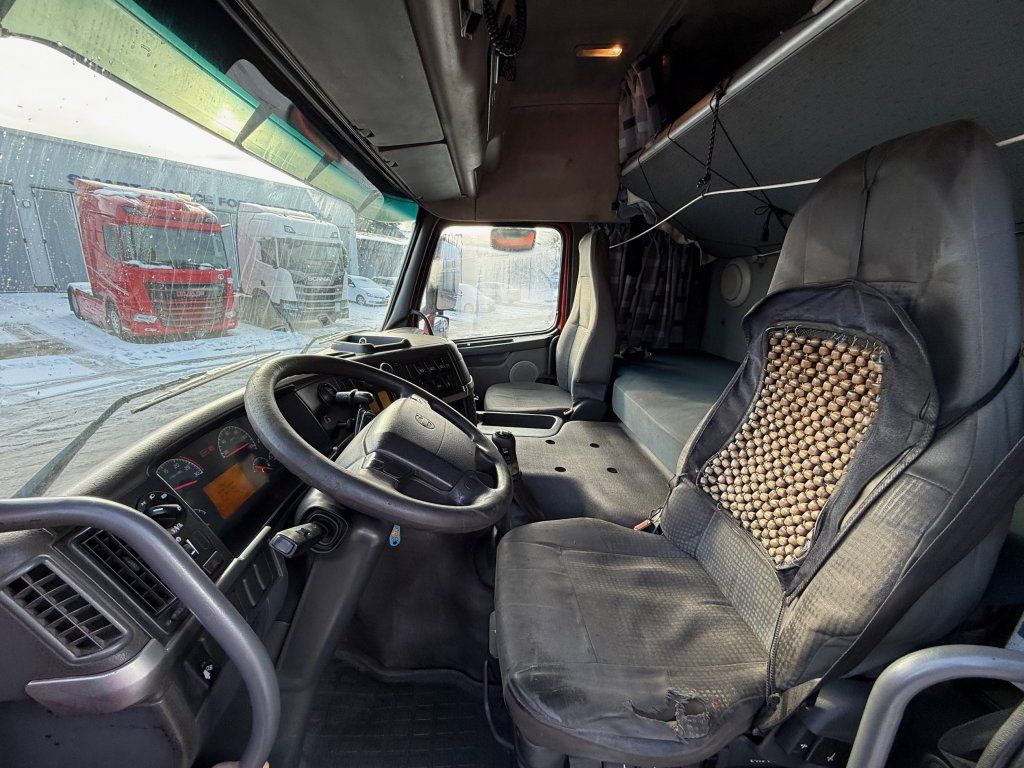 Sattelzugmaschine Volvo FM12.460 6x2 EURO 3: das Bild 14 Sattelzugmaschine Volvo FM12.460 6x2 EURO 3: das Bild 14