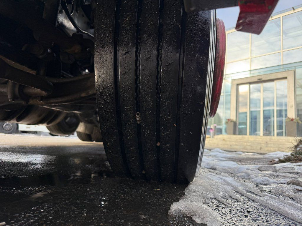 Sattelzugmaschine Volvo FM12.460 6x2 EURO 3: das Bild 7 Sattelzugmaschine Volvo FM12.460 6x2 EURO 3: das Bild 7