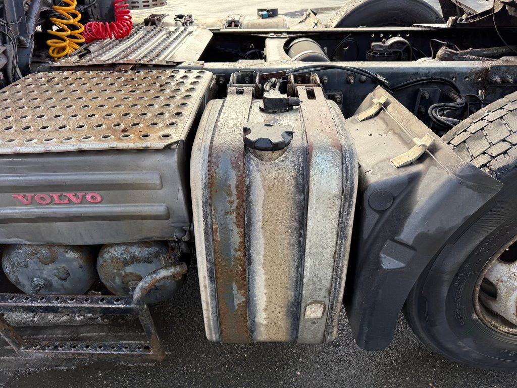 Sattelzugmaschine Volvo FM12.460 6x2 EURO 3: das Bild 8 Sattelzugmaschine Volvo FM12.460 6x2 EURO 3: das Bild 8