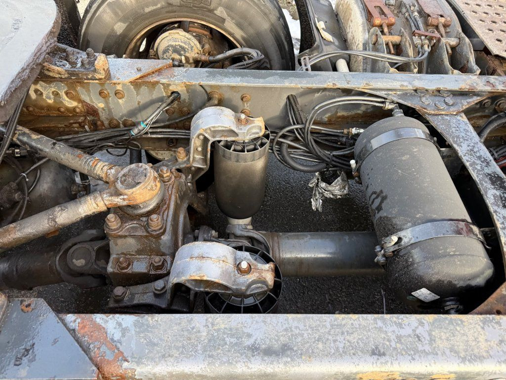 Sattelzugmaschine Volvo FM12.460 6x2 EURO 3: das Bild 13 Sattelzugmaschine Volvo FM12.460 6x2 EURO 3: das Bild 13