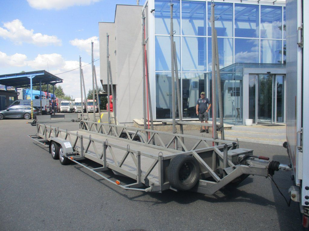 VEZEKO R2B2X - Fahrgestell Anhänger: das Bild 1 VEZEKO R2B2X - Fahrgestell Anhänger: das Bild 1