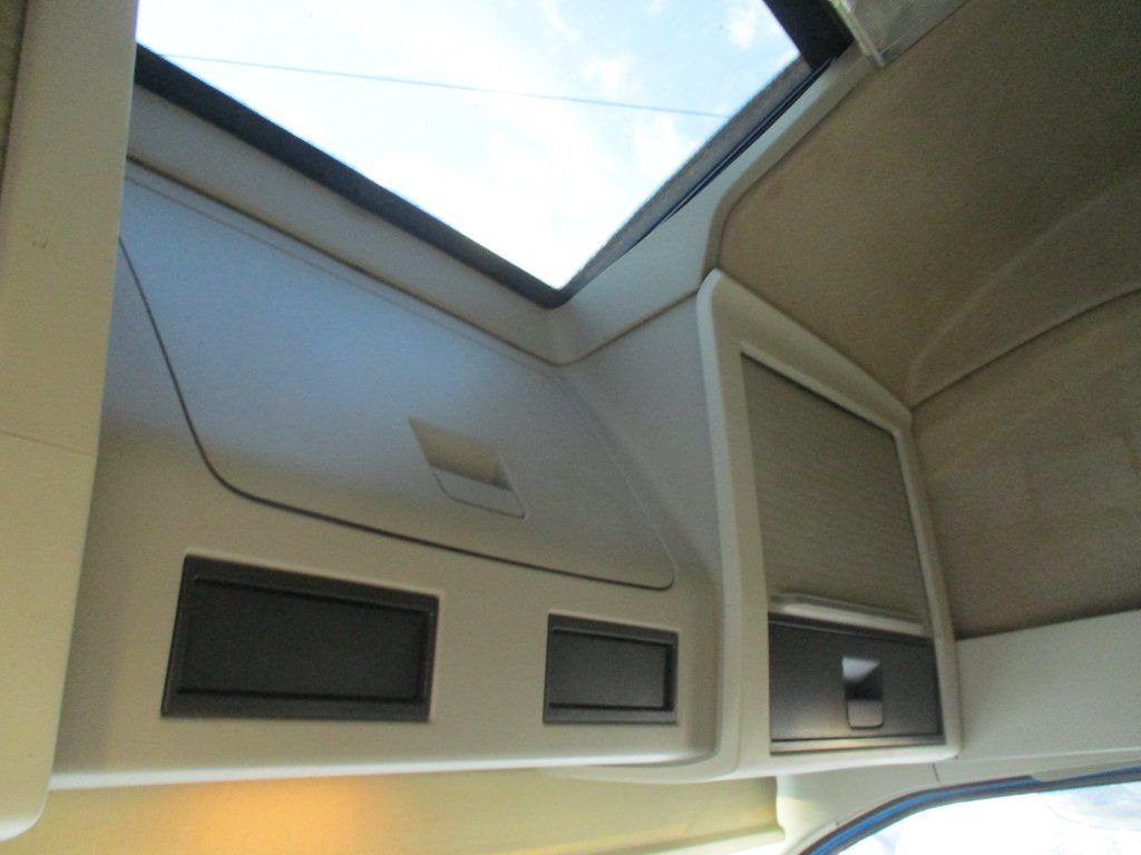 Plane LKW Volvo FH500 6x2 Euro 6 + Schmitz: das Bild 18