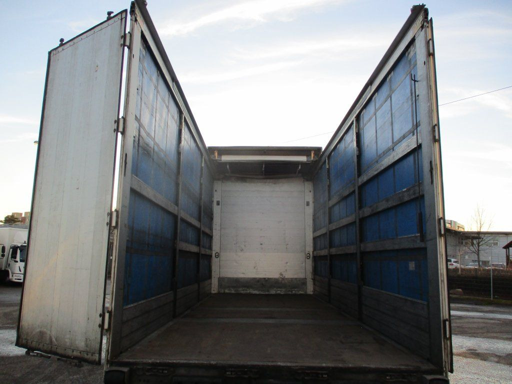 Plane LKW Volvo FH500 6x2 Euro 6 + Schmitz: das Bild 7