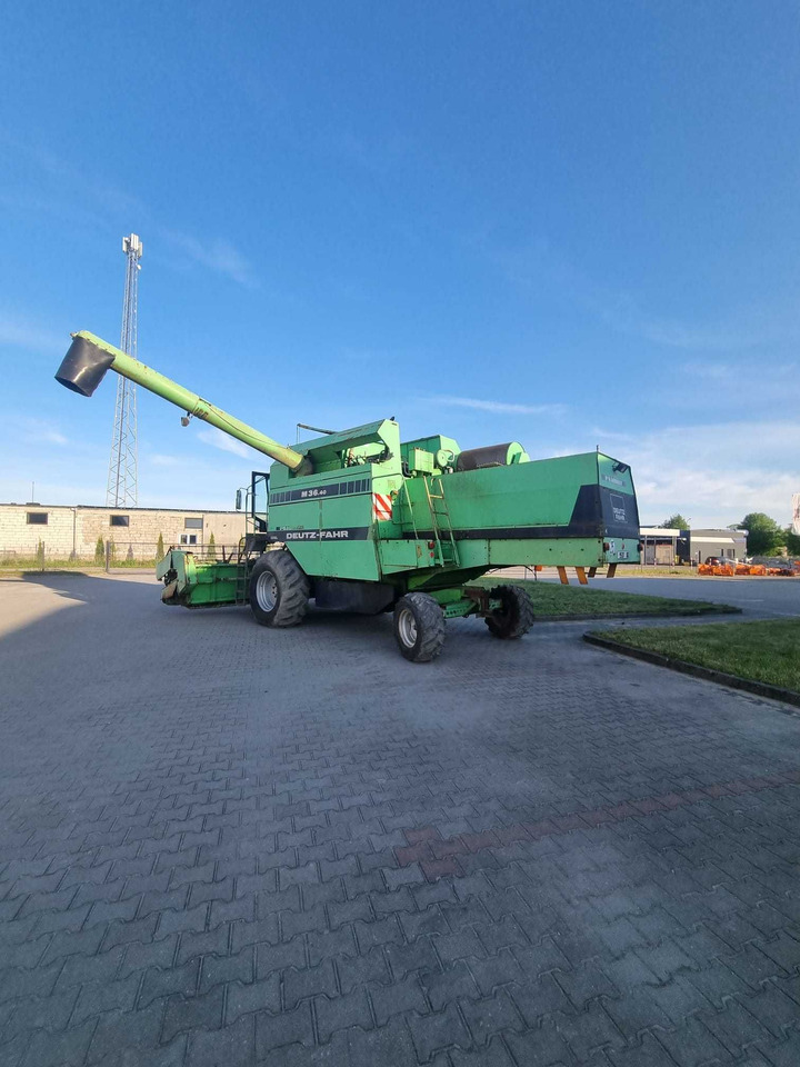Deutz-Fahr 36.40 - Erntemaschine: das Bild 2 Deutz-Fahr 36.40 - Erntemaschine: das Bild 2