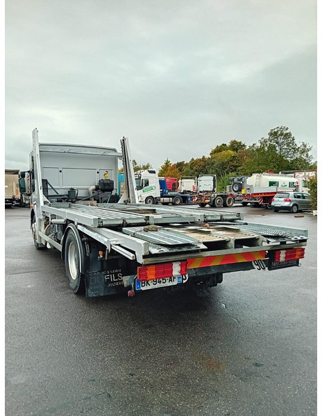 Mercedes-Benz Econic 1833 - Abschleppwagen: das Bild 5 Mercedes-Benz Econic 1833 - Abschleppwagen: das Bild 5