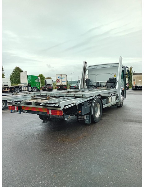 Mercedes-Benz Econic 1833 - Abschleppwagen: das Bild 2 Mercedes-Benz Econic 1833 - Abschleppwagen: das Bild 2