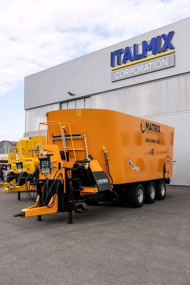 ITALMIX MATRIX RADON CUBE - Futtermischwagen: das Bild 1 ITALMIX MATRIX RADON CUBE - Futtermischwagen: das Bild 1
