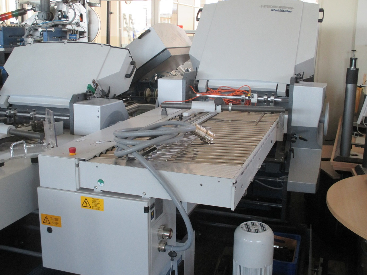 Heidelberg Stahlfolder PFH-82 pallet feeder with SSP-82 slitter shaft station - Falzmaschine: das Bild 3 Heidelberg Stahlfolder PFH-82 pallet feeder with SSP-82 slitter shaft station - Falzmaschine: das Bild 3
