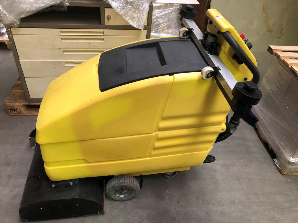 Kärcher 550 XL Bat - Scheuersaugmaschine: das Bild 2 Kärcher 550 XL Bat - Scheuersaugmaschine: das Bild 2