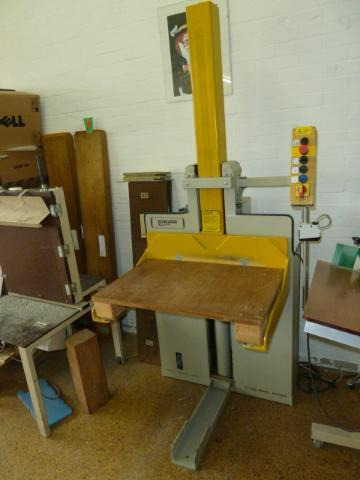 Knorr L 350 pallet lift - Lagertechnik: das Bild 2 Knorr L 350 pallet lift - Lagertechnik: das Bild 2