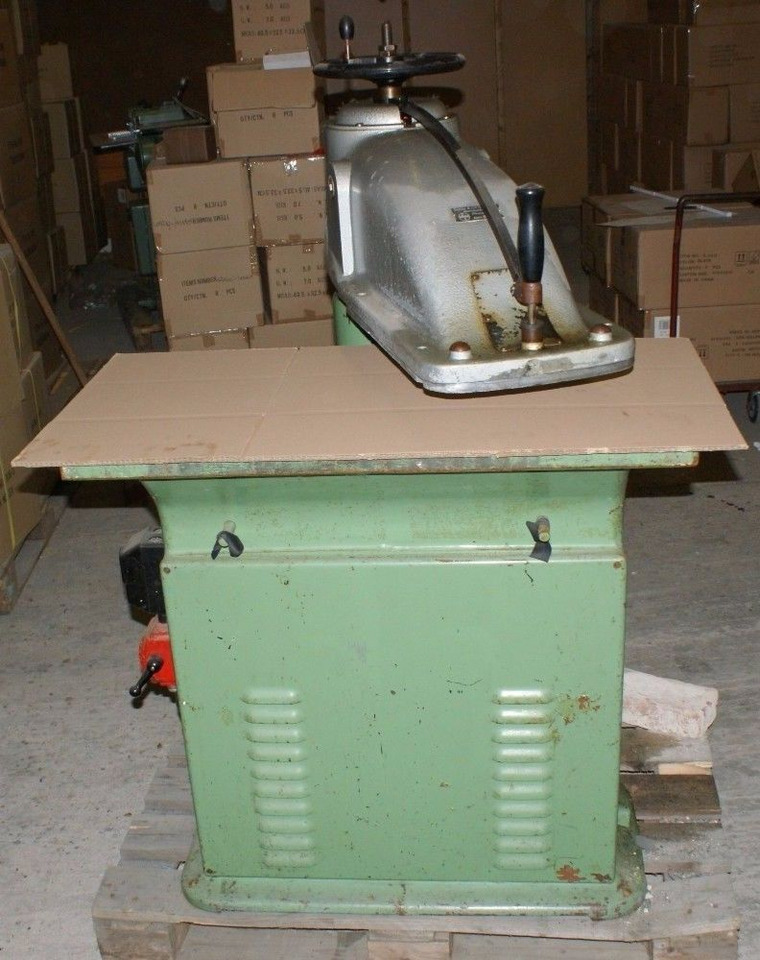 Schoen & Cie Model N 1.1/4-1 Hydraulic Pivot Arm Punch - Druckmaschine: das Bild 3 Schoen & Cie Model N 1.1/4-1 Hydraulic Pivot Arm Punch - Druckmaschine: das Bild 3