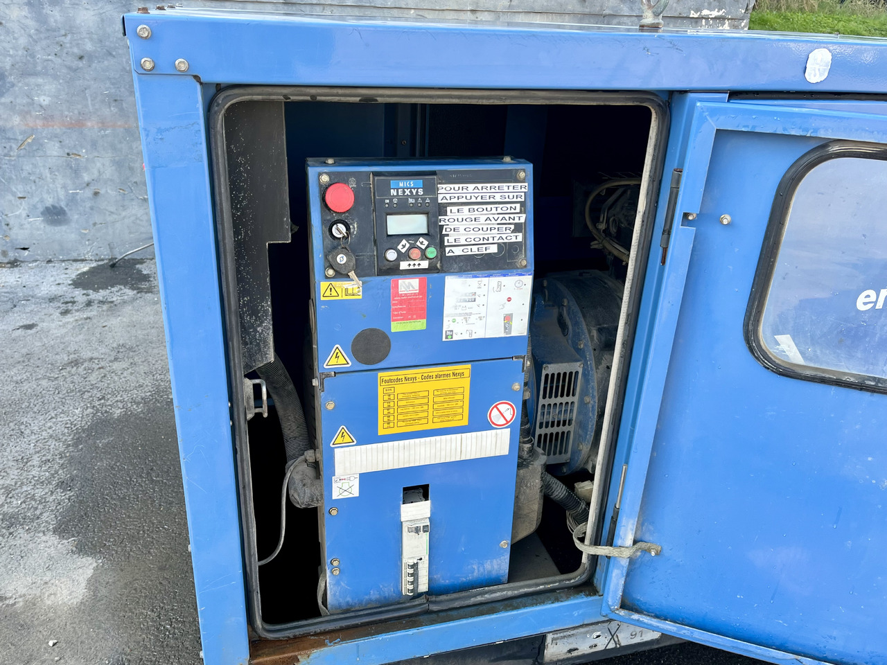 SDMO 33 kVa diesel John Deere - Stromgenerator: das Bild 4 SDMO 33 kVa diesel John Deere - Stromgenerator: das Bild 4
