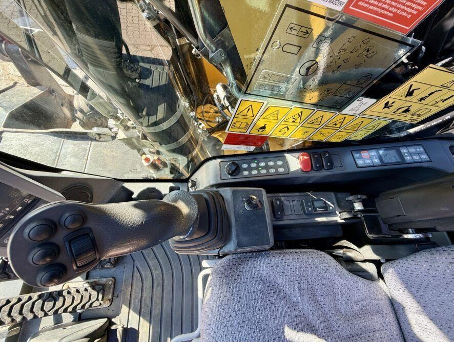 CAT M318F  – Leasing CAT M318F: das Bild 11