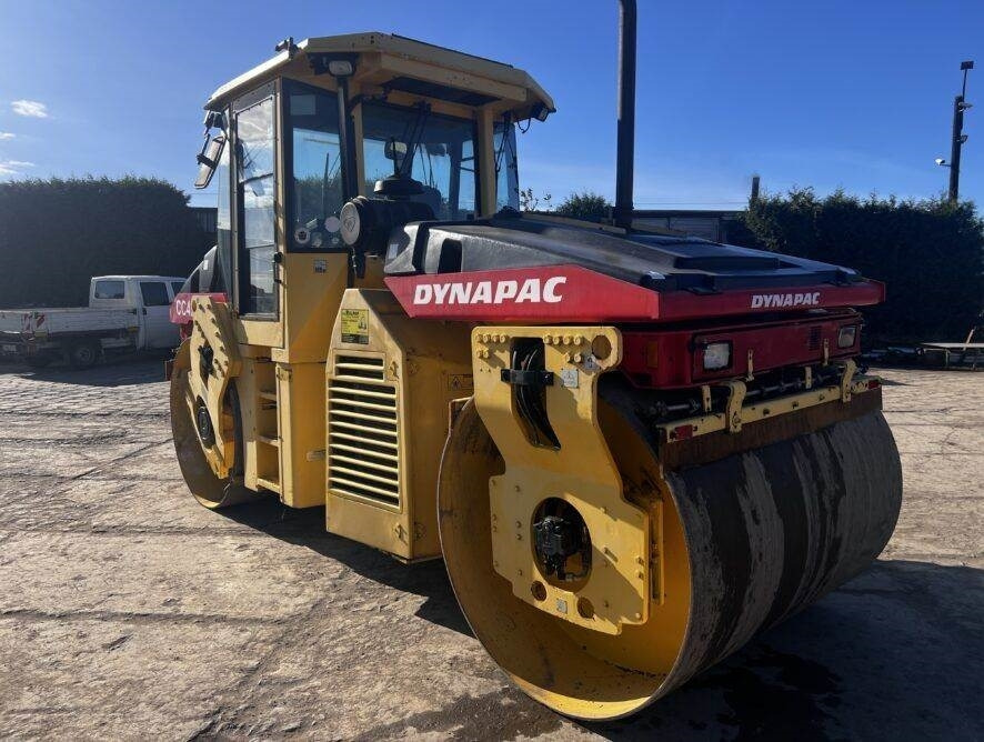 Dynapac CC422 A/C - Straßenwalze: das Bild 3 Dynapac CC422 A/C - Straßenwalze: das Bild 3