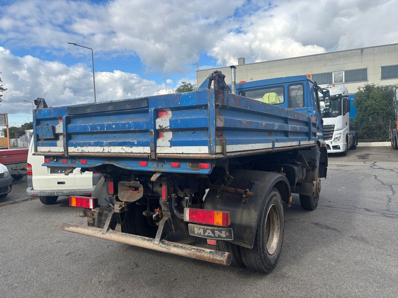 MAN 14.224 12.220 4x4 Meiller 3 Seitenkipper – Leasing MAN 14.224 12.220 4x4 Meiller 3 Seitenkipper: das Bild 7