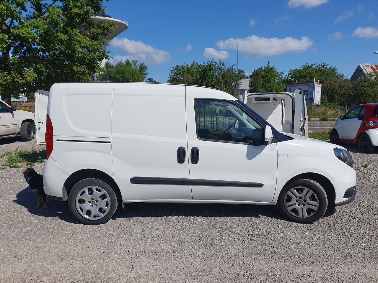 FIAT DOBLO CHLODNIA THERMOKING KLIMA EURO6 - Kühltransporter: das Bild 4 FIAT DOBLO CHLODNIA THERMOKING KLIMA EURO6 - Kühltransporter: das Bild 4